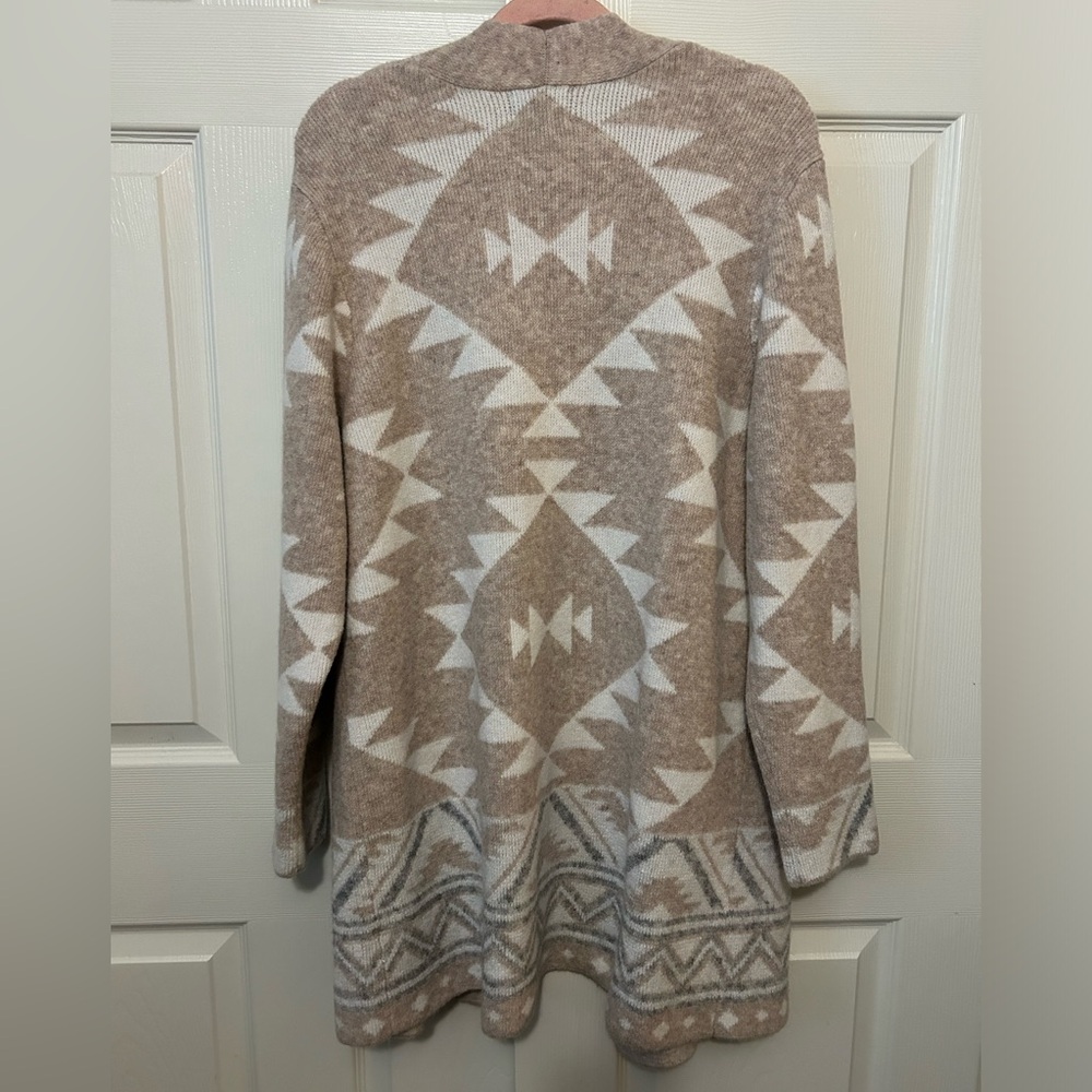 Frye Women's Geometric Tan and Cream Cardigan xl - Picture 5 of 7